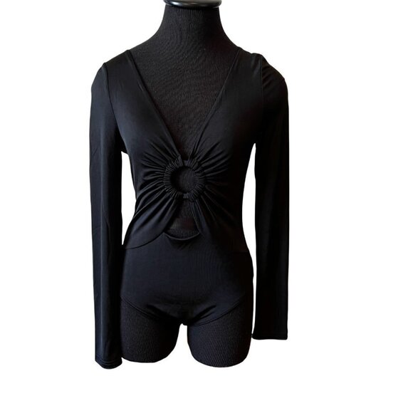 MINKPINK Fez Ruched Ring Bodysuit in Black Women’s Size 4 NWT Retail Price: $79 - Picture 3 of 9